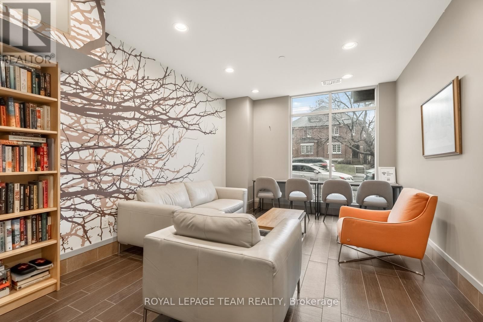 503 - 131 HOLLAND AVENUE Image 35