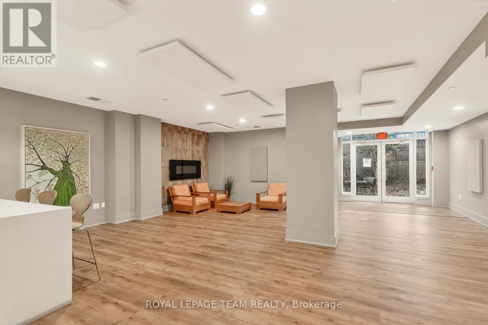 503 - 131 HOLLAND AVENUE Image 38