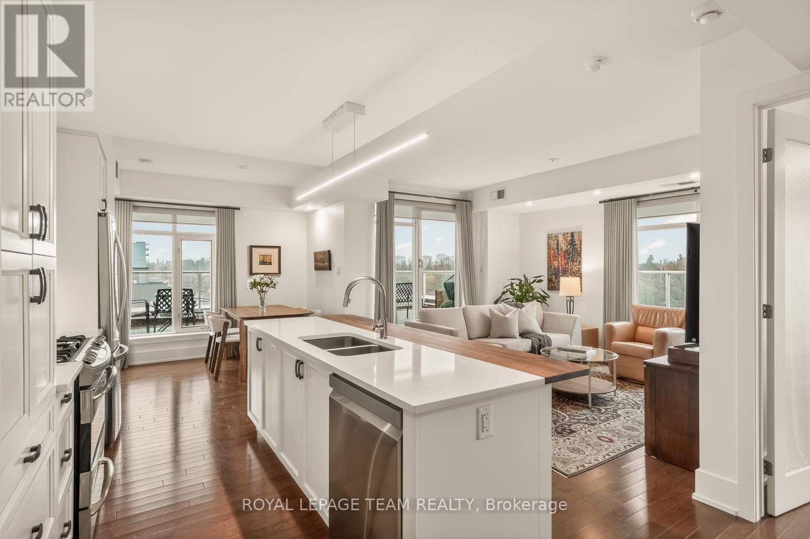 503 - 131 HOLLAND AVENUE Image 6