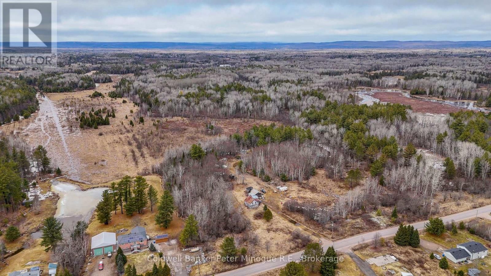 716 DERLAND ROAD Image 3