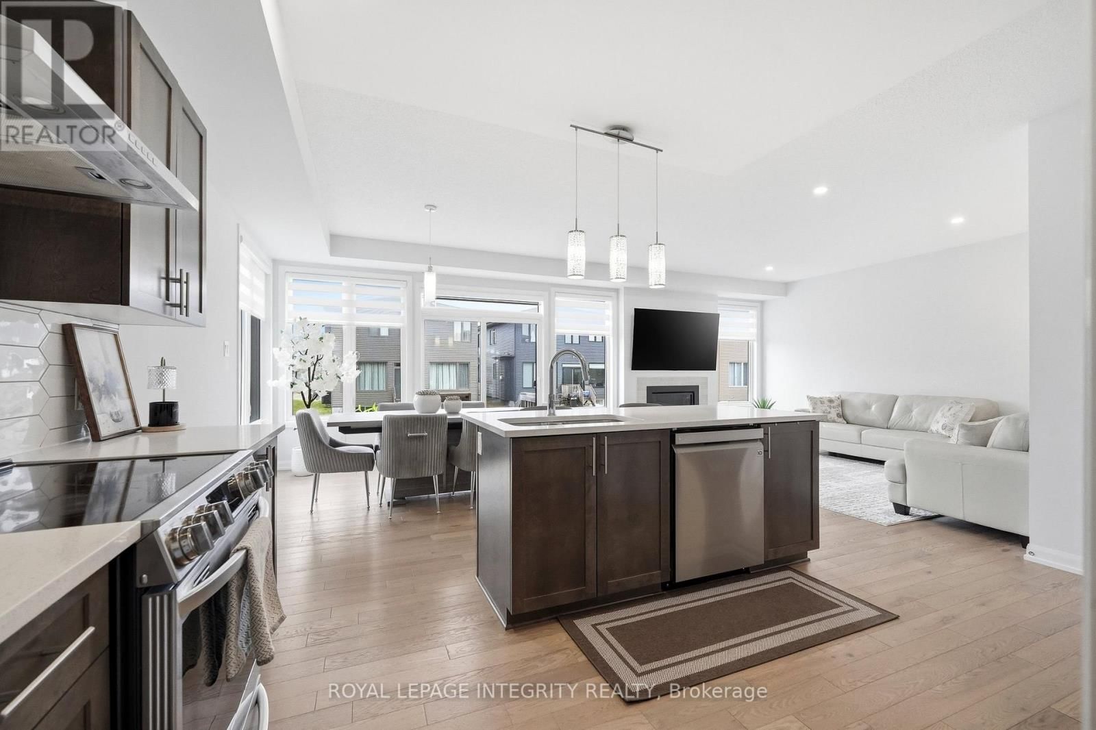 441 STERLING AVENUE Image 13