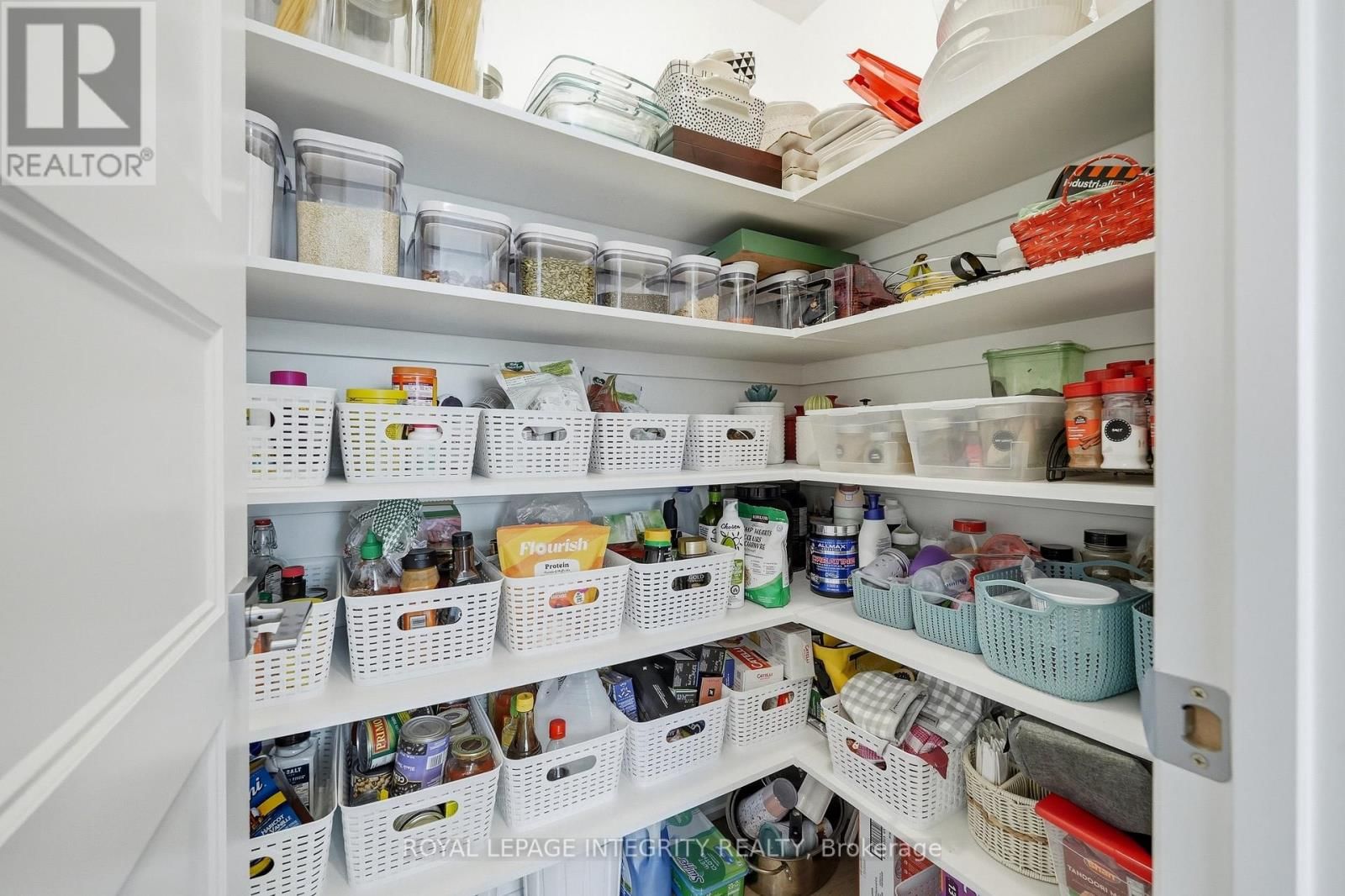 441 STERLING AVENUE Image 14