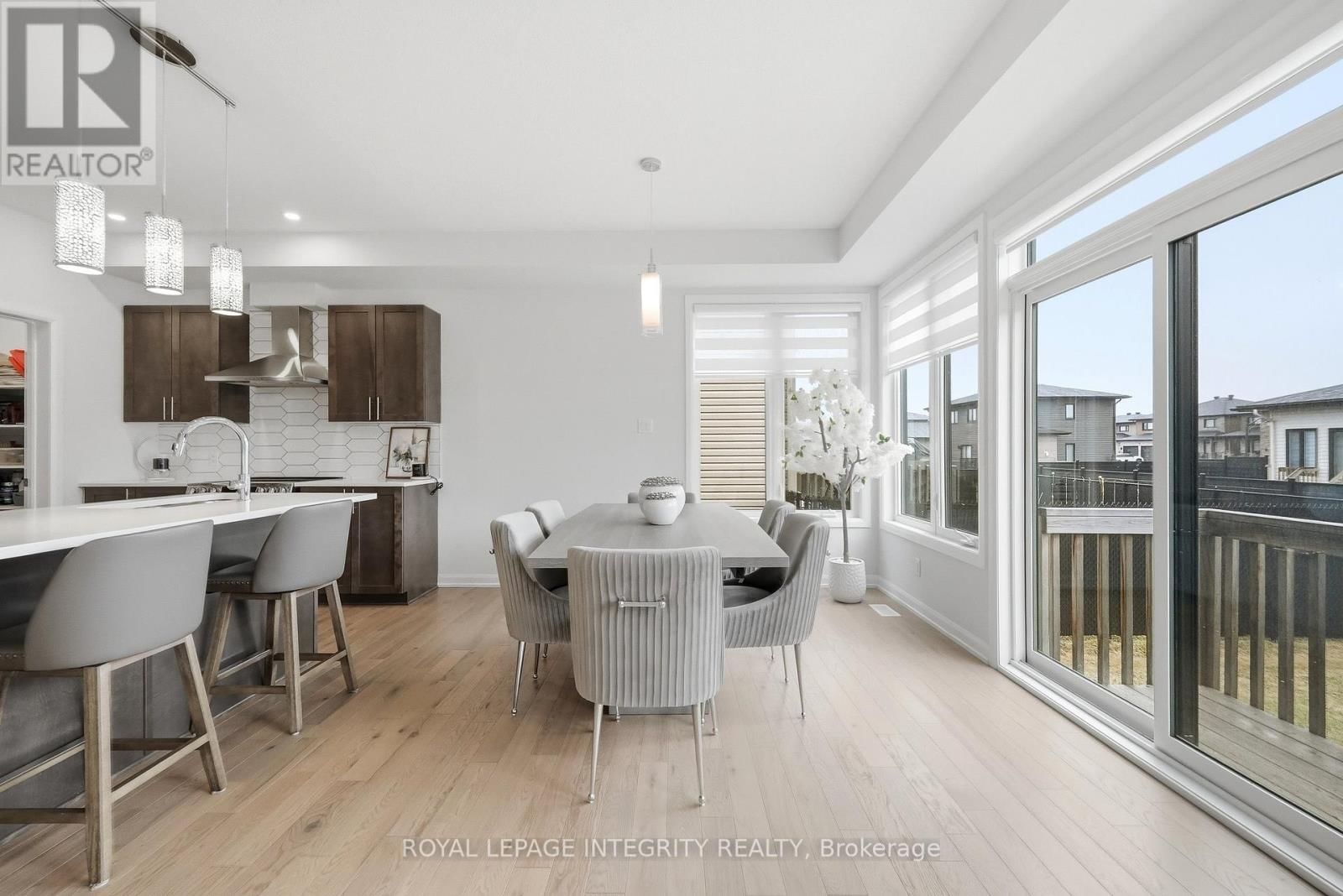 441 STERLING AVENUE Image 16