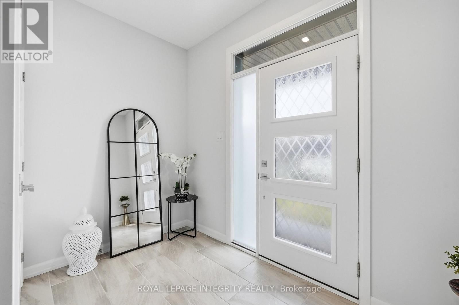 441 STERLING AVENUE Image 3