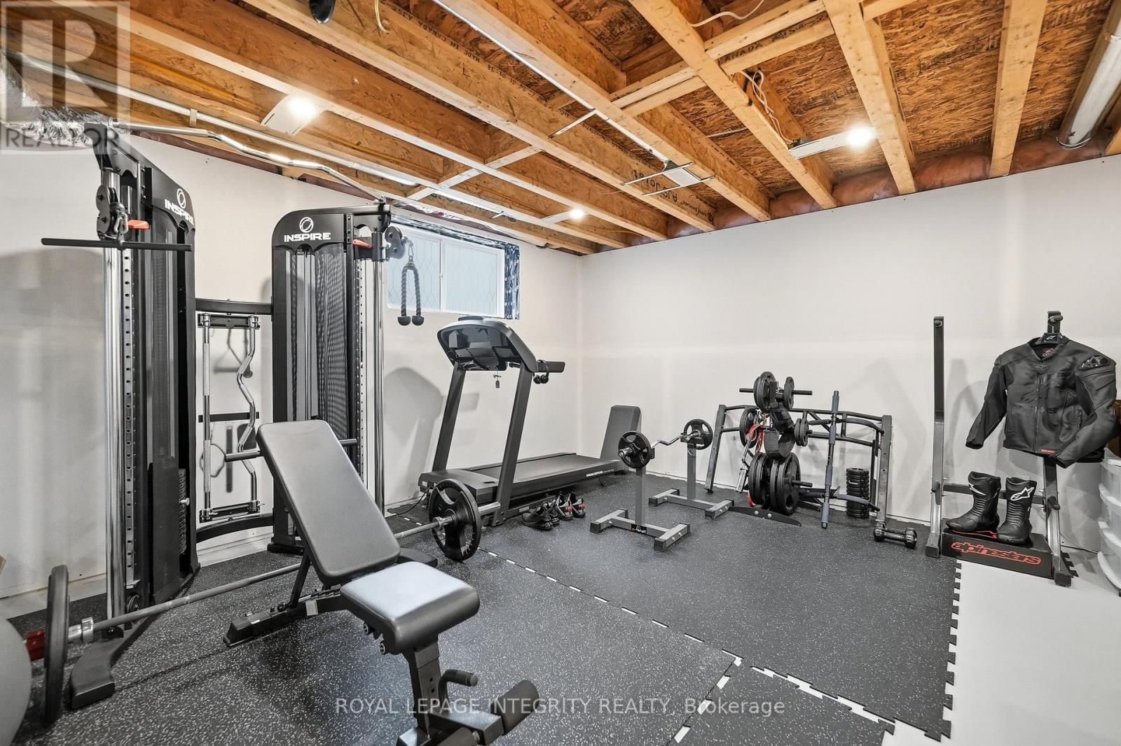 441 STERLING AVENUE Image 30