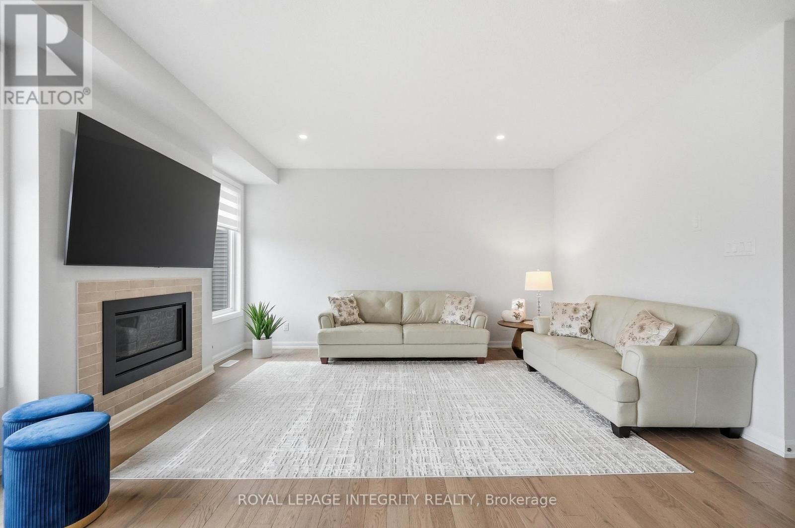 441 STERLING AVENUE Image 7