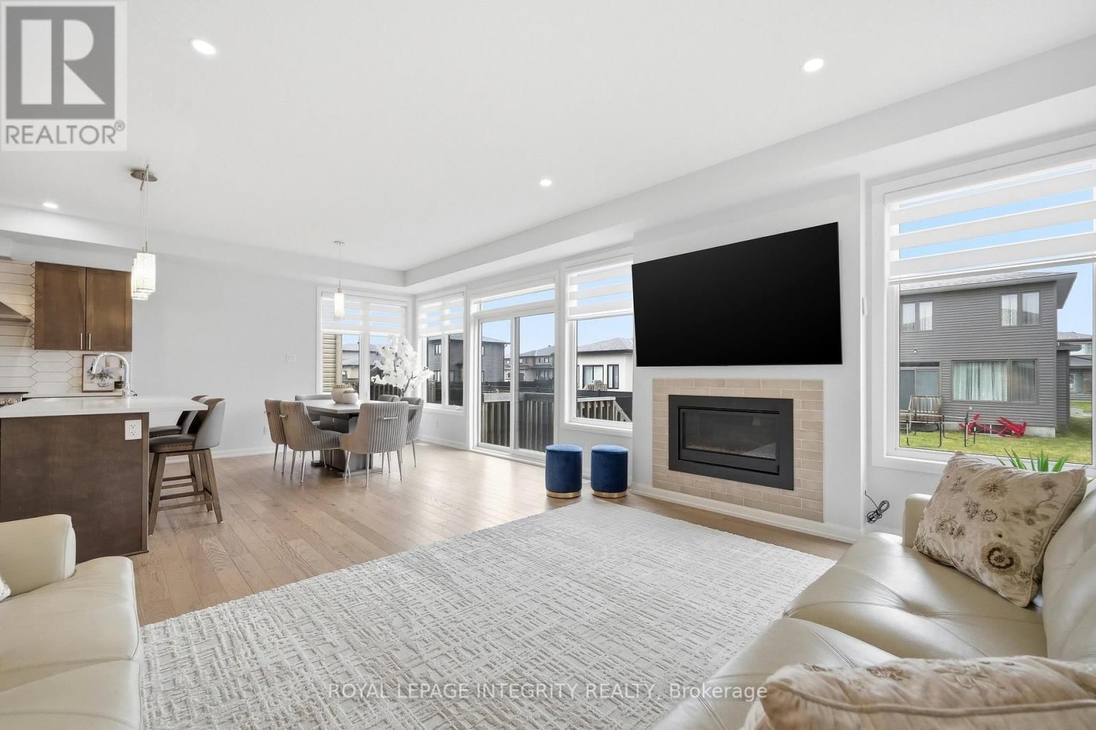 441 STERLING AVENUE Image 8