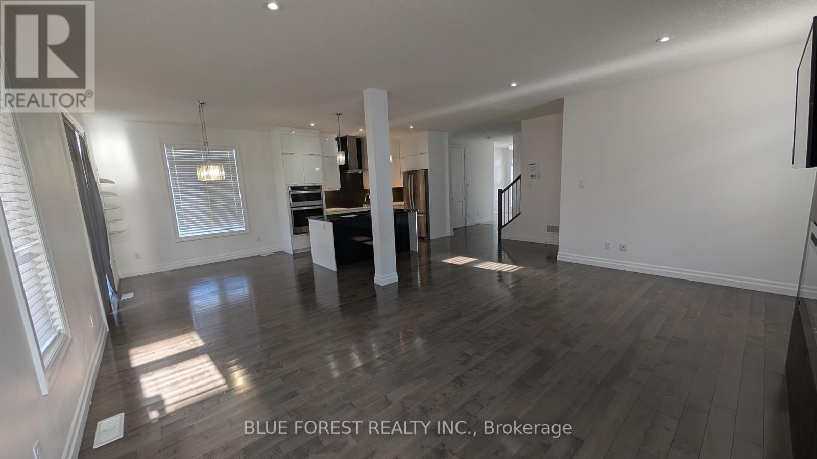 3319 REGIMENT ROAD Image 10