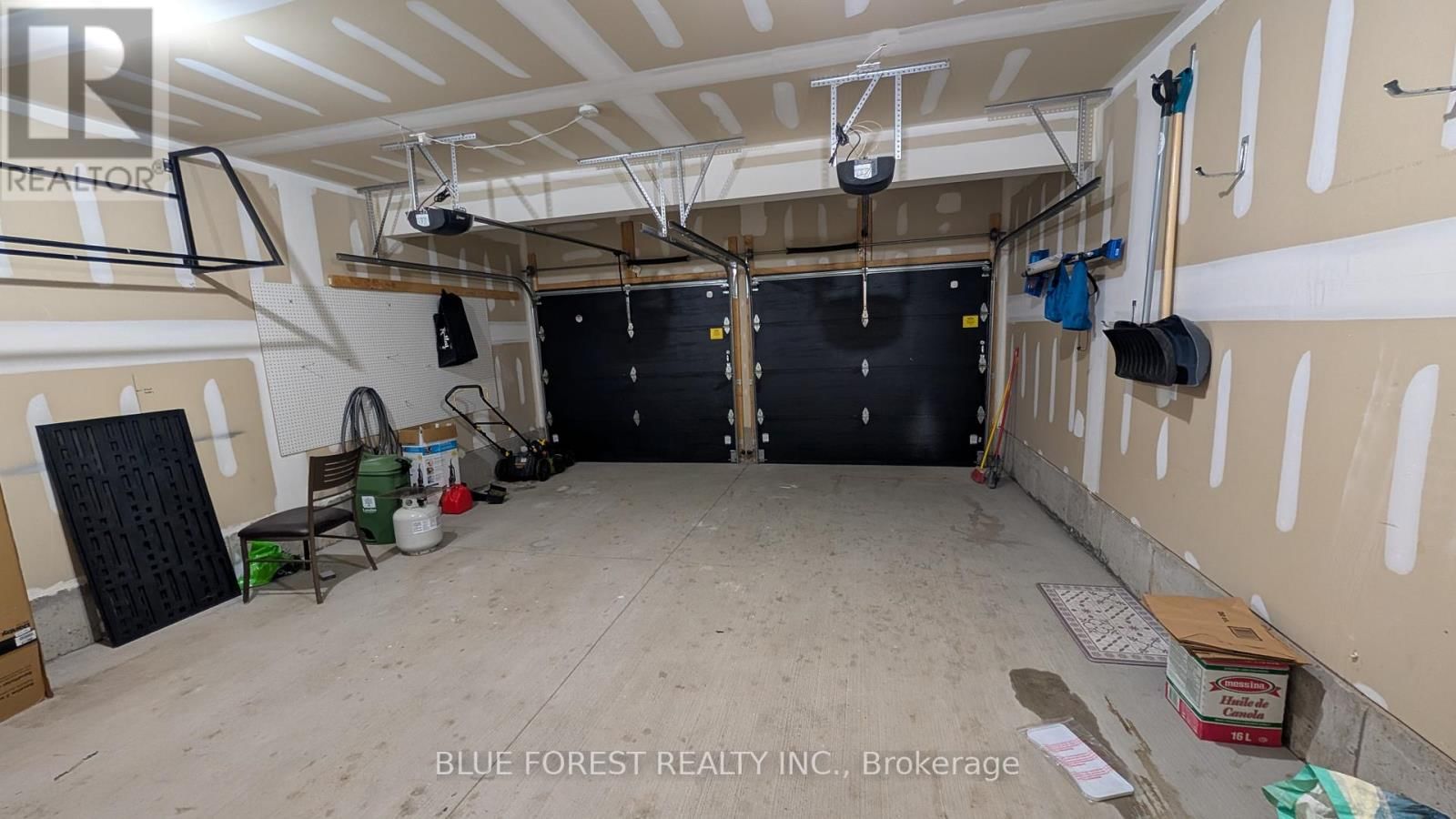 3319 REGIMENT ROAD Image 14