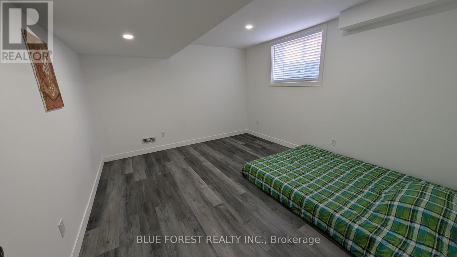 3319 REGIMENT ROAD Image 18