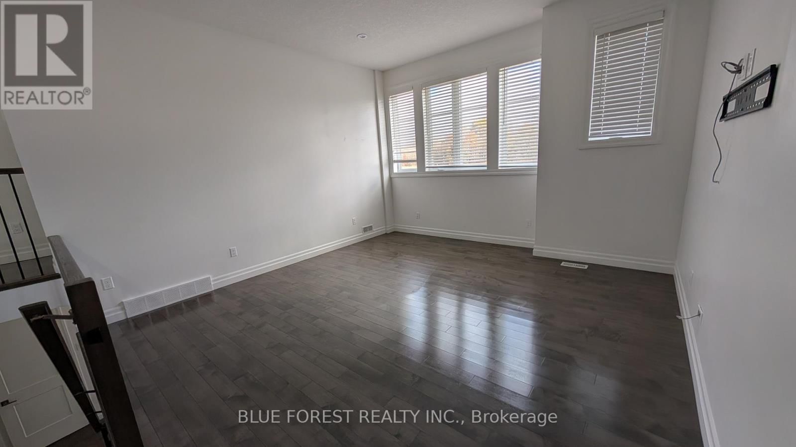 3319 REGIMENT ROAD Image 22