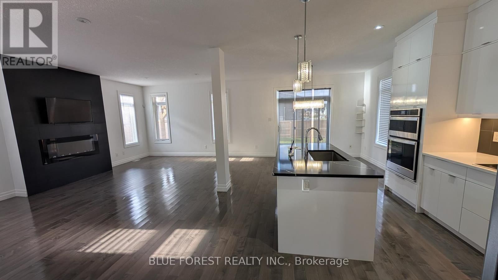 3319 REGIMENT ROAD Image 4