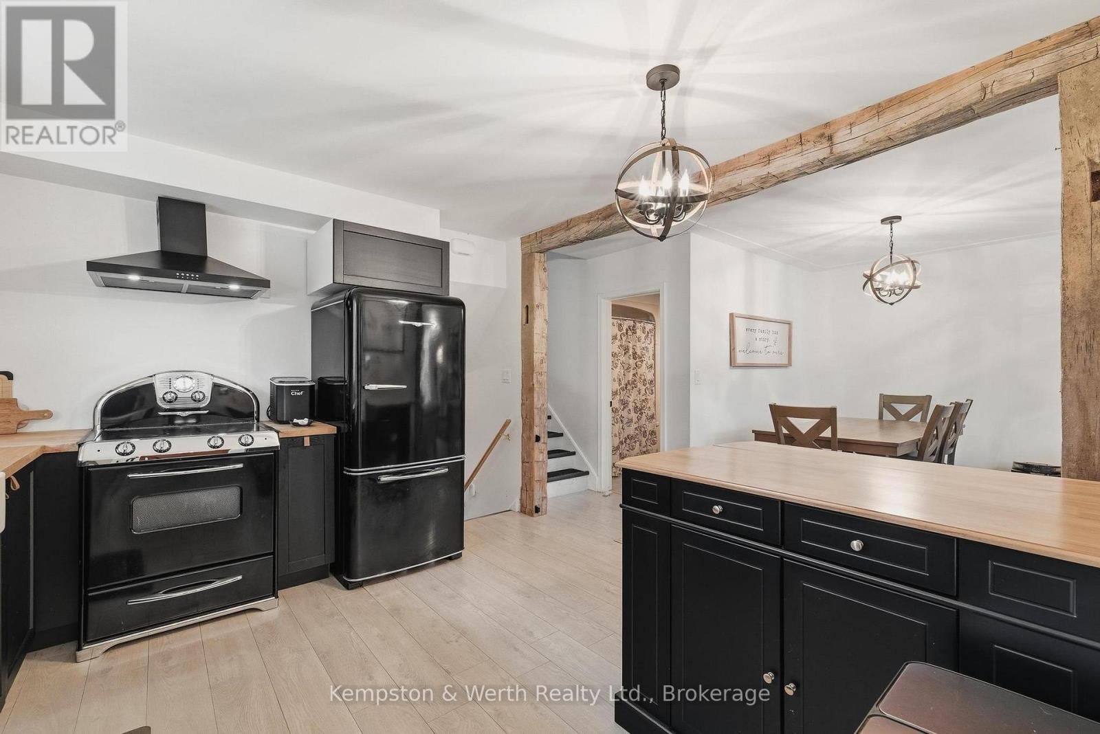 260 BINNING STREET WEST Image 17