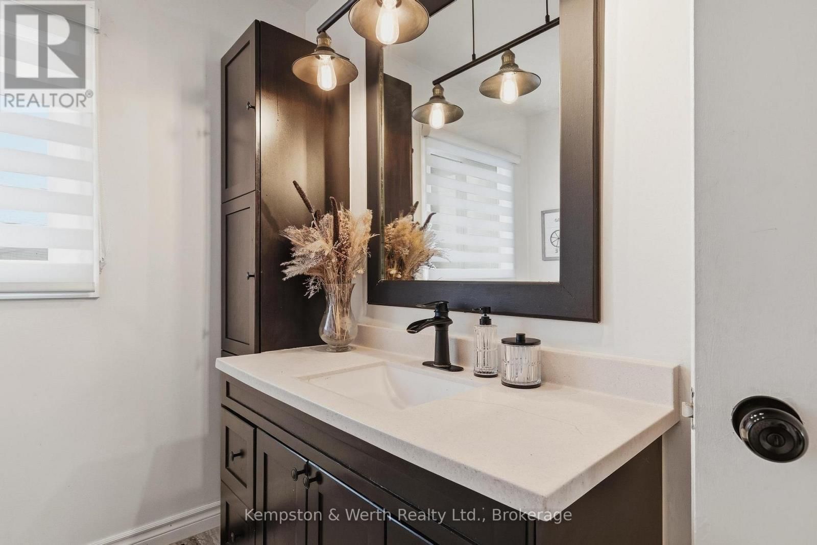 260 BINNING STREET WEST Image 21