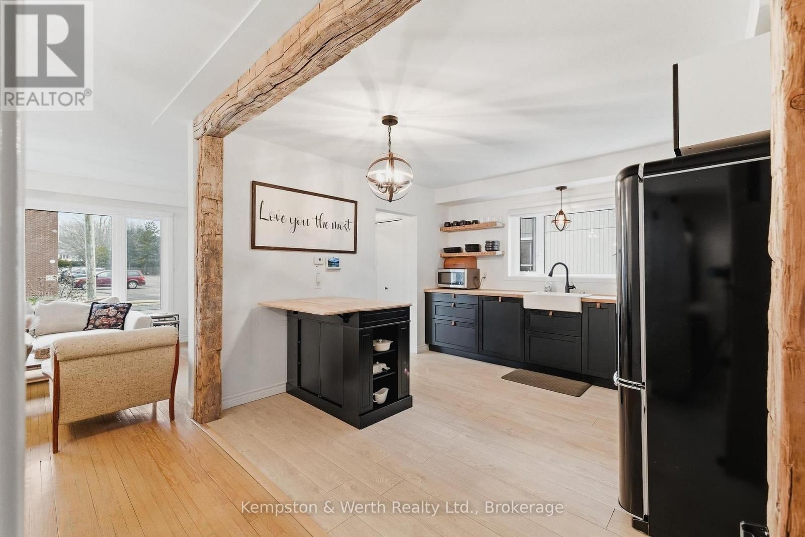 260 BINNING STREET WEST Image 23