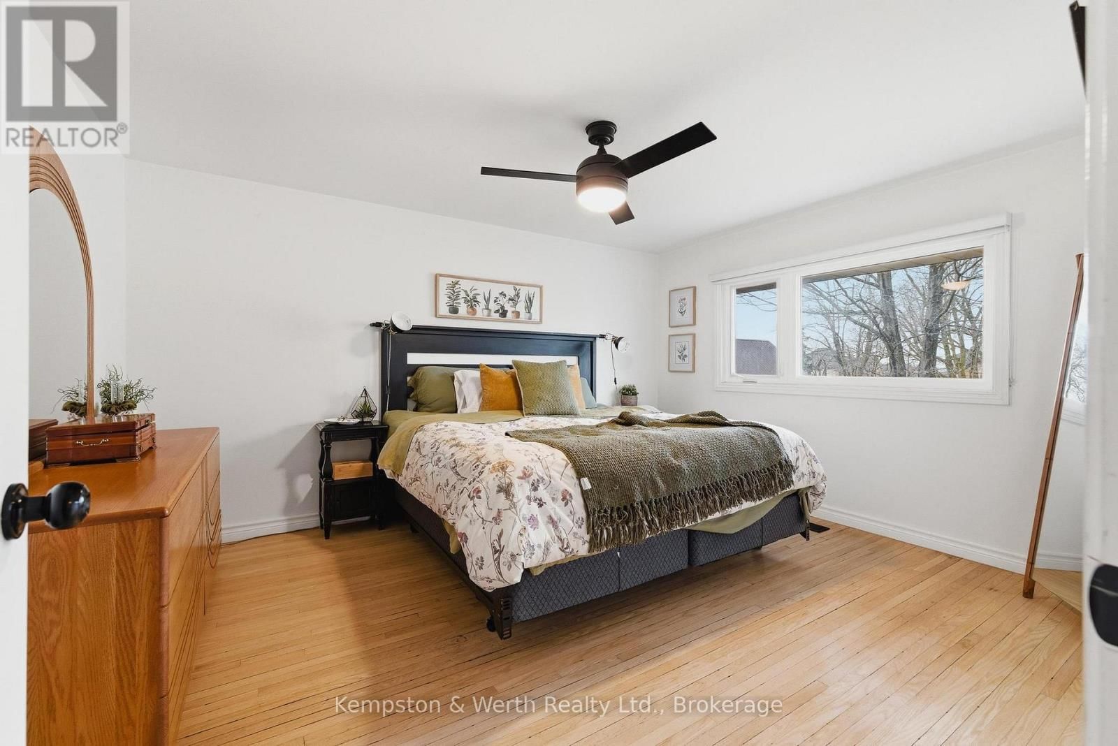 260 BINNING STREET WEST Image 27