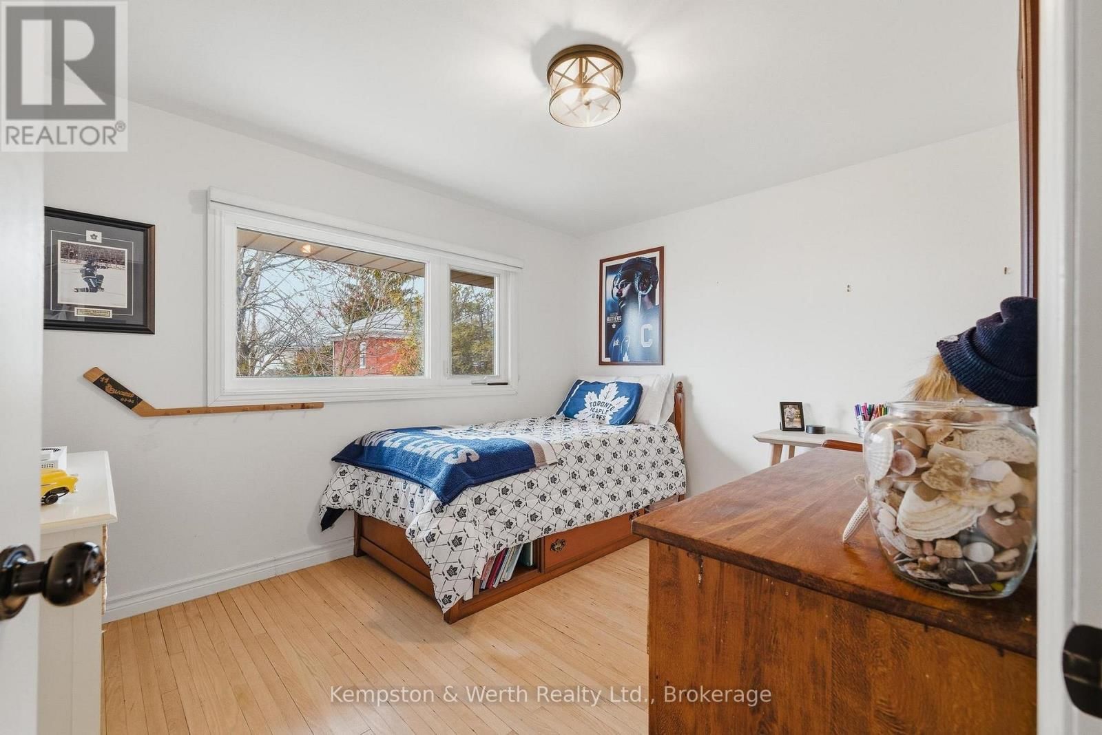 260 BINNING STREET WEST Image 29