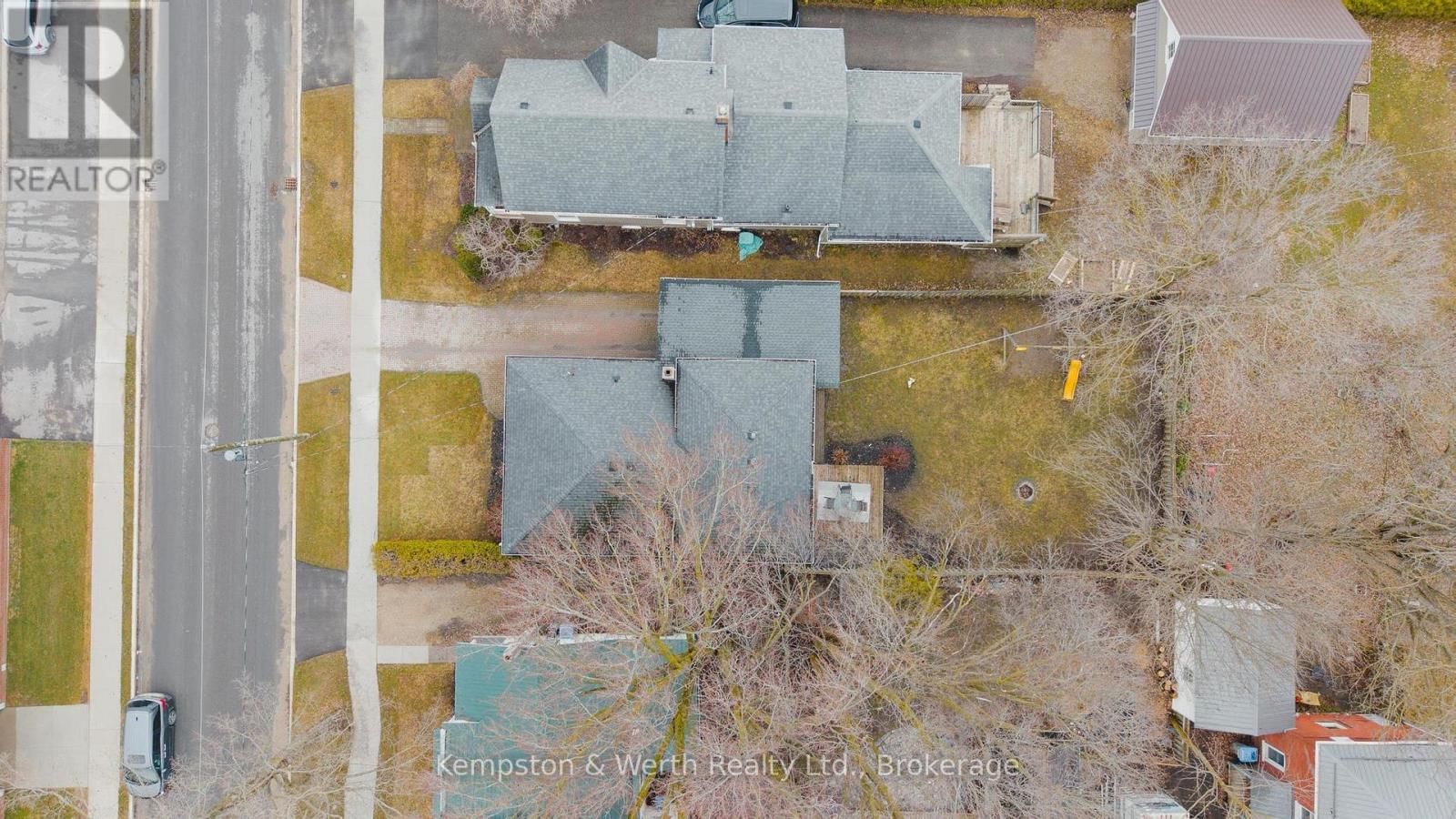 260 BINNING STREET WEST Image 35