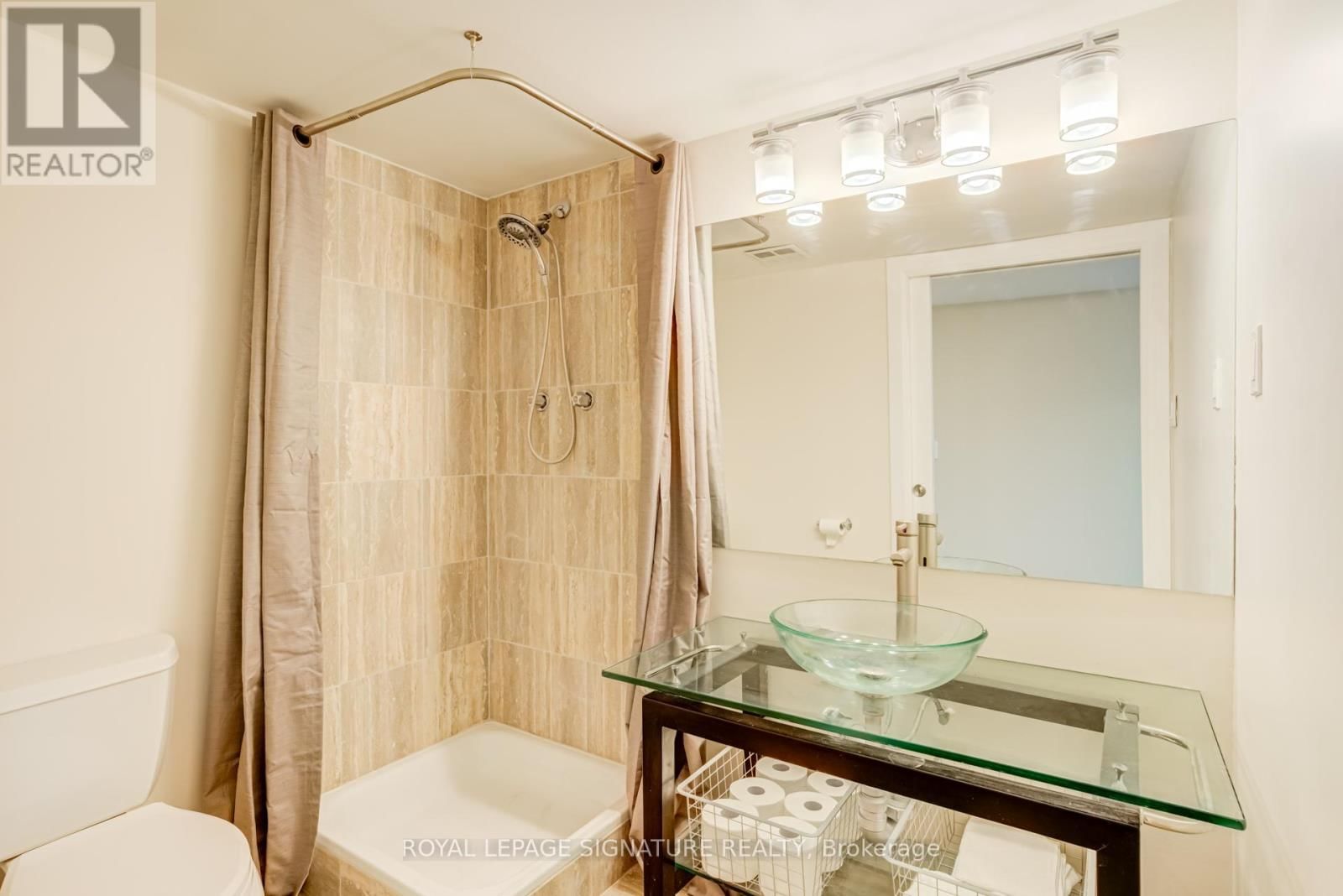 1503 - 120 DUKE STREET Image 12