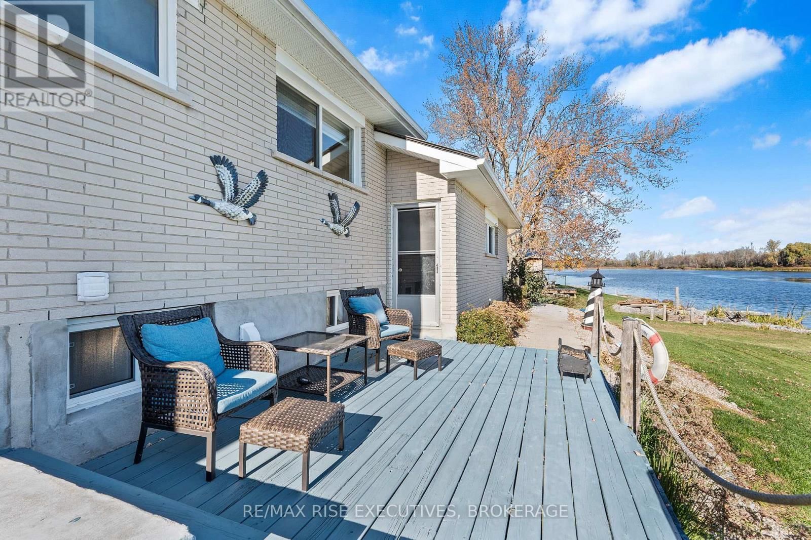 470 DUNDAS STREET WEST Image 38