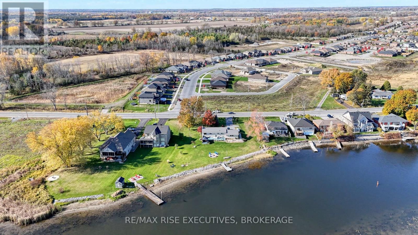 470 DUNDAS STREET WEST Image 42