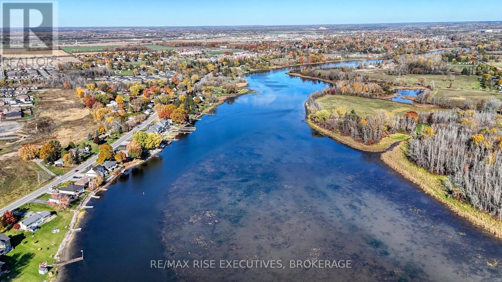 470 DUNDAS STREET WEST Image 44