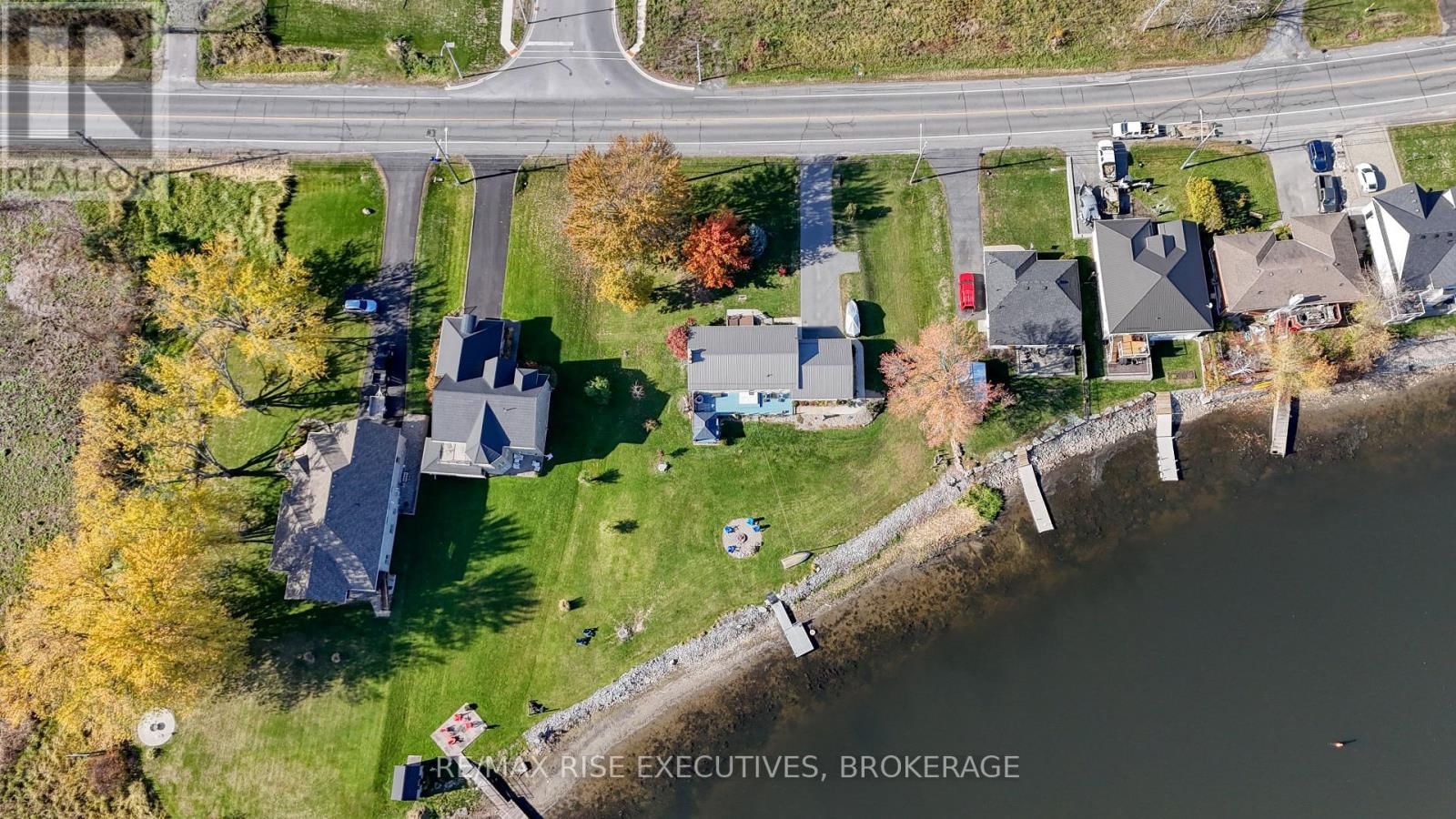 470 DUNDAS STREET WEST Image 46