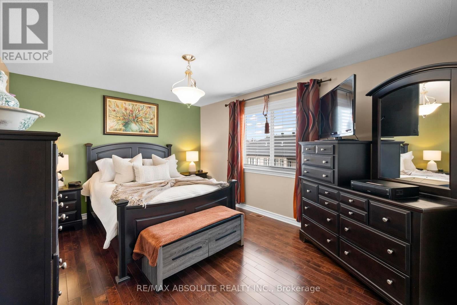 17 ALLAN BOND COURT Image 10