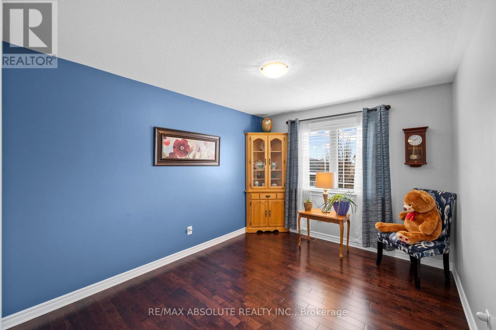 17 ALLAN BOND COURT Image 12