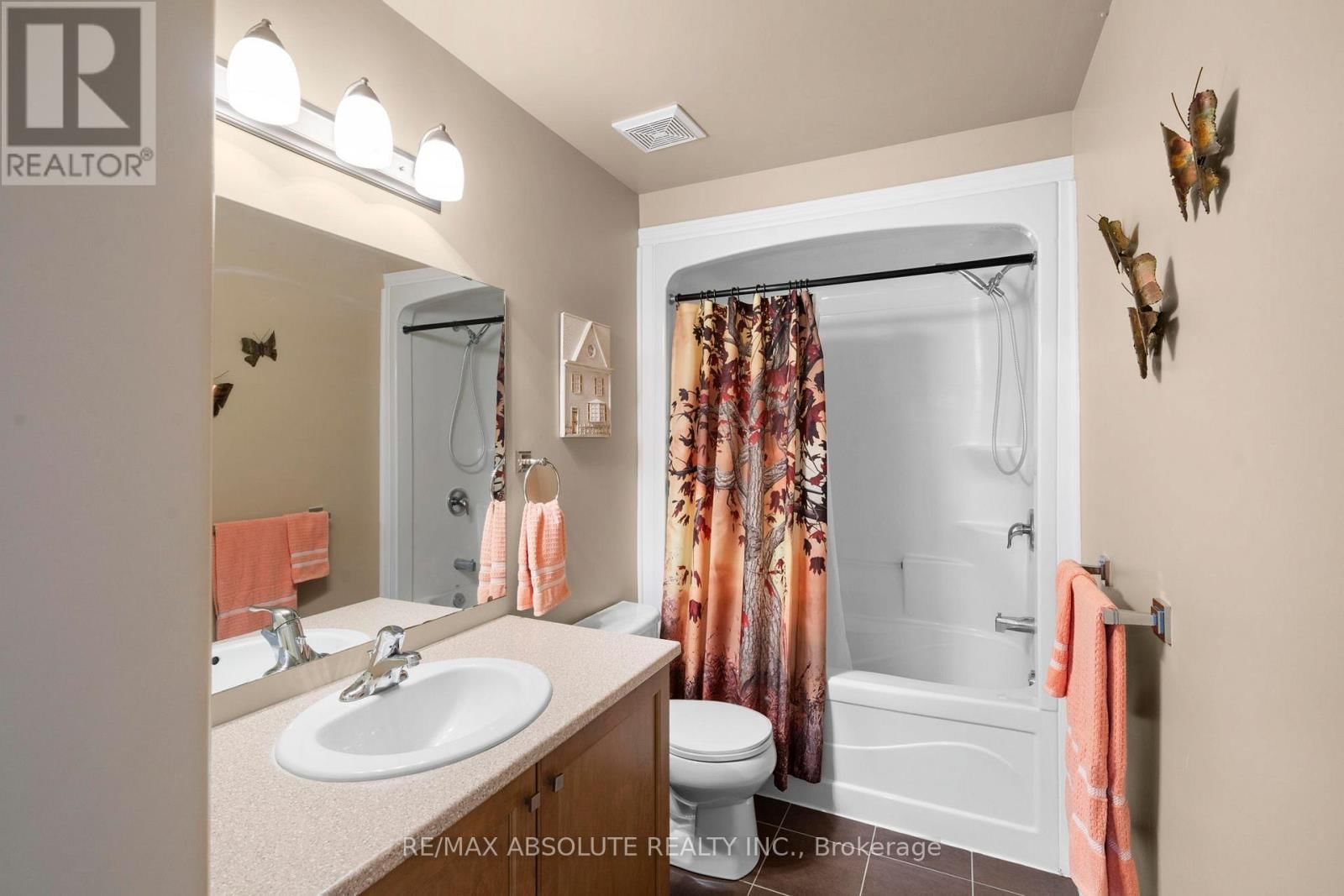 17 ALLAN BOND COURT Image 14