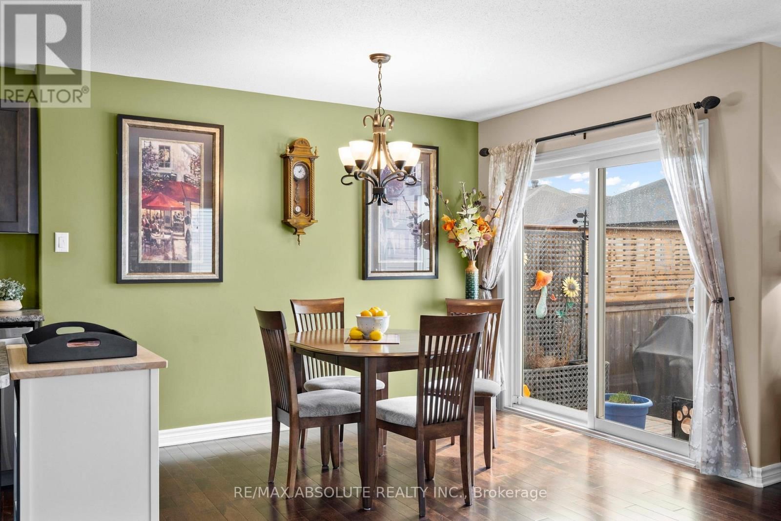 17 ALLAN BOND COURT Image 6