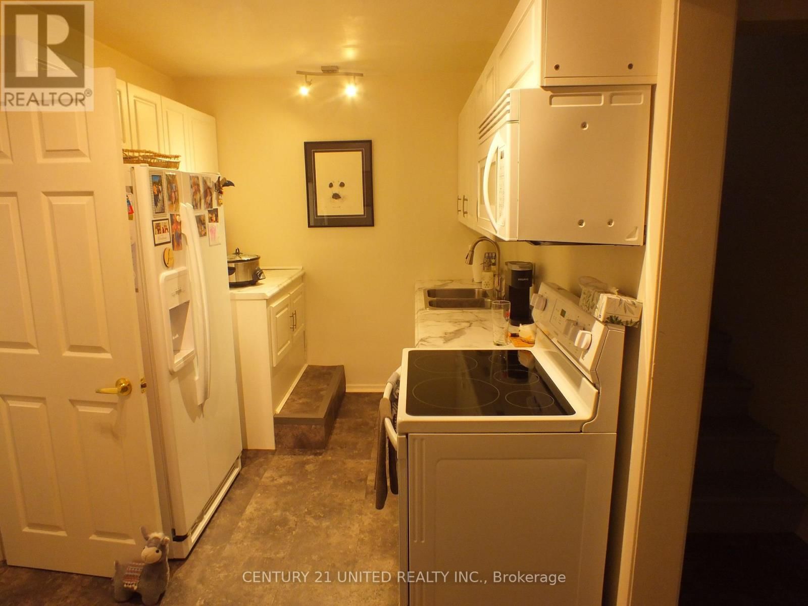 316 LEON AVENUE Image 11