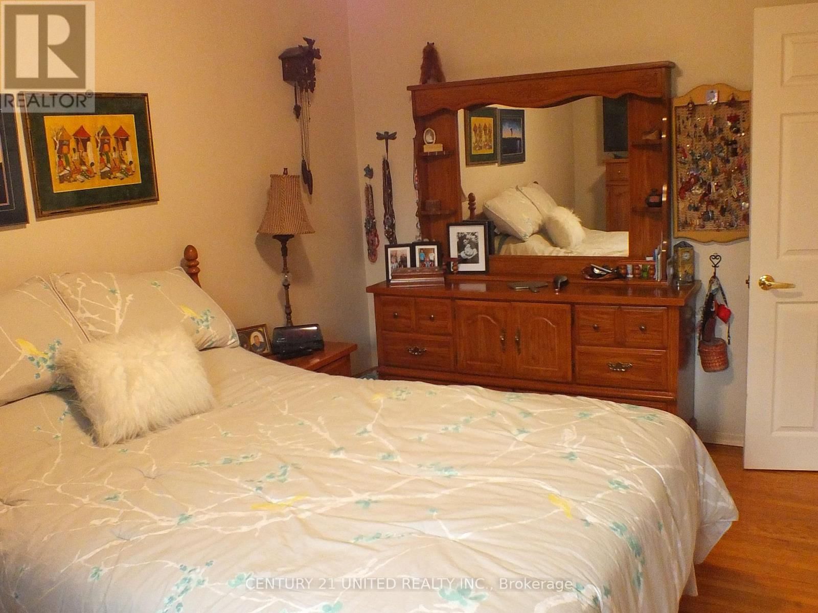 316 LEON AVENUE Image 18