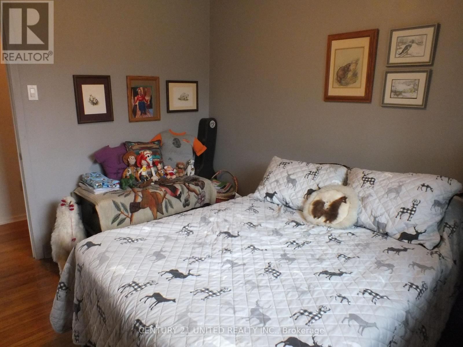 316 LEON AVENUE Image 20