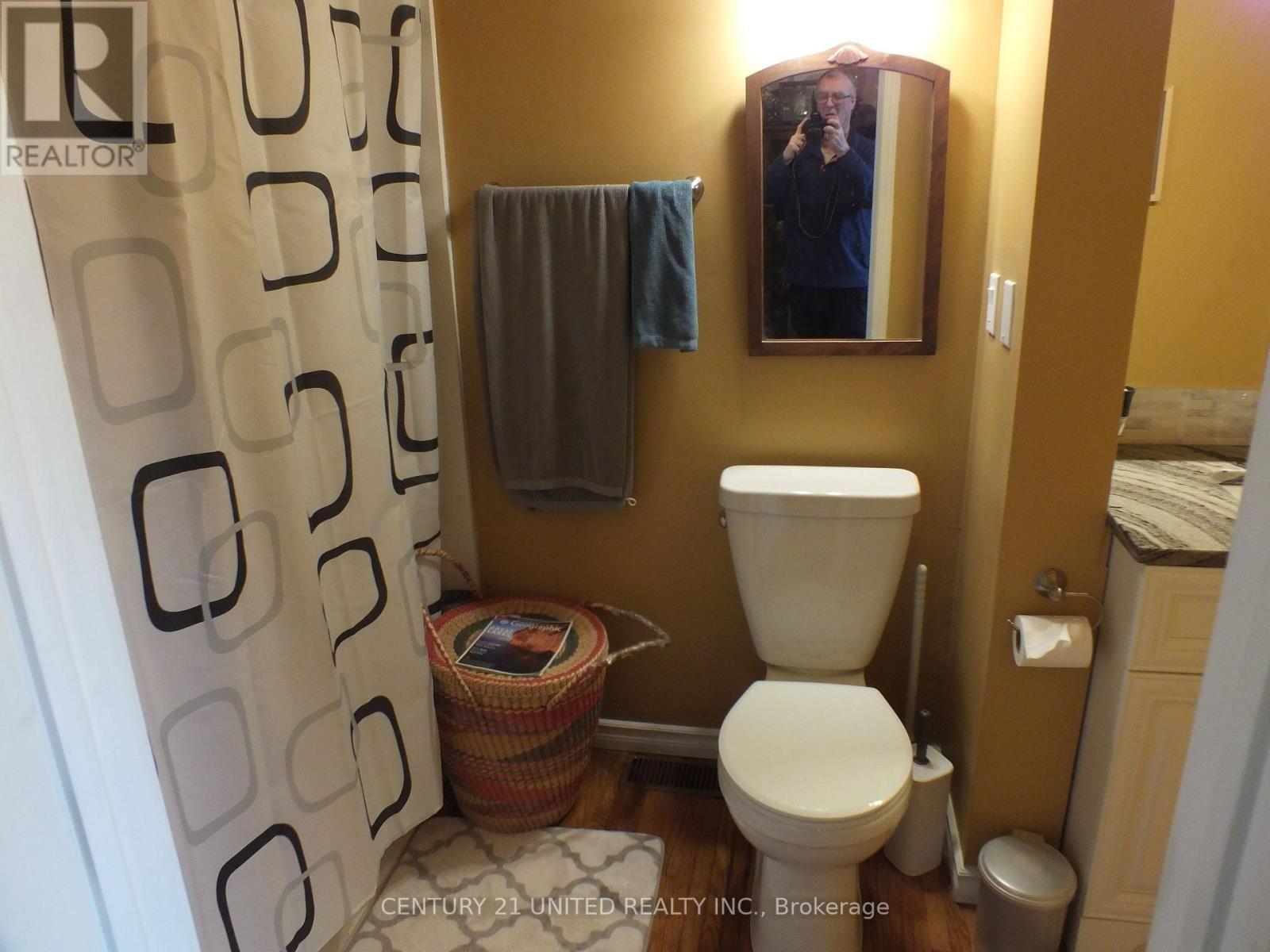 316 LEON AVENUE Image 23