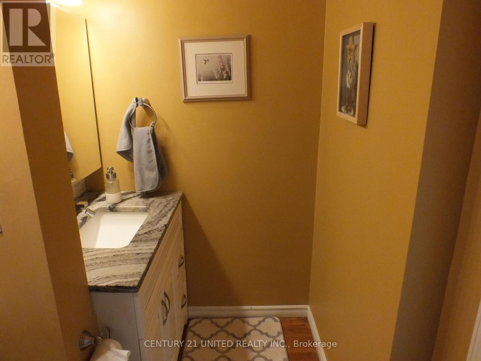 316 LEON AVENUE Image 24