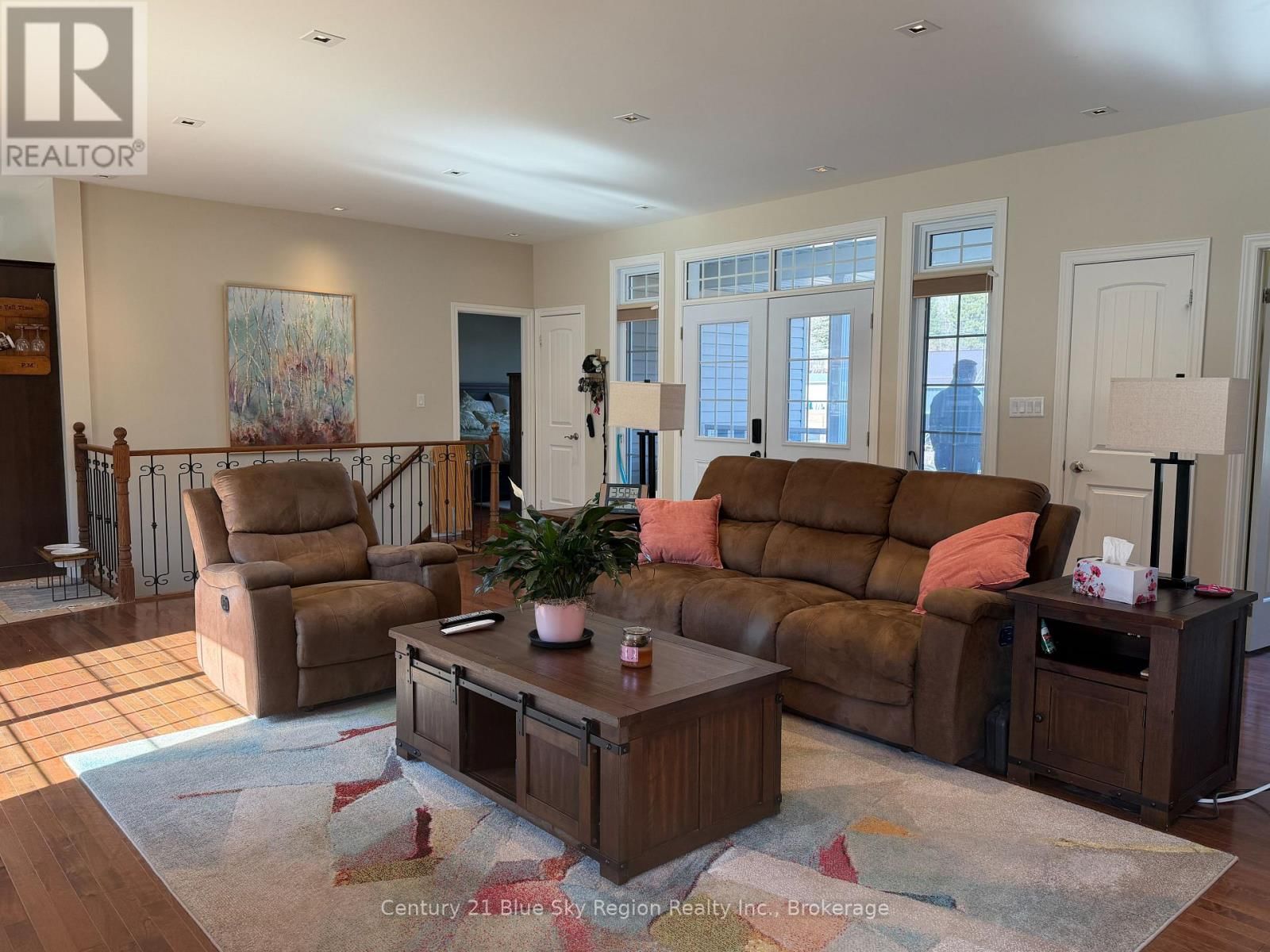 46 EGLINGTON ROAD SOUTH Image 6