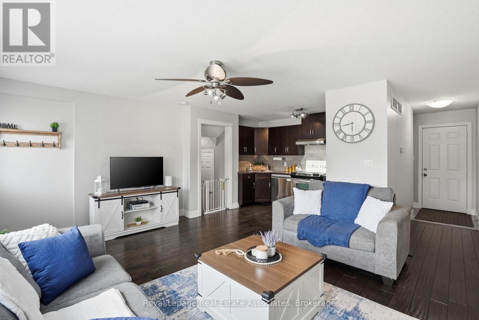 16 - 275 OLD HURON ROAD Image 11