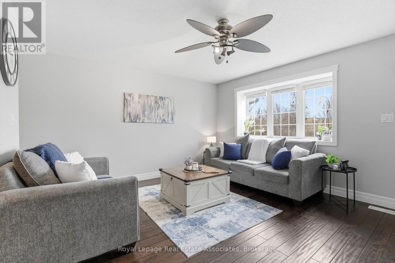 16 - 275 OLD HURON ROAD Image 14