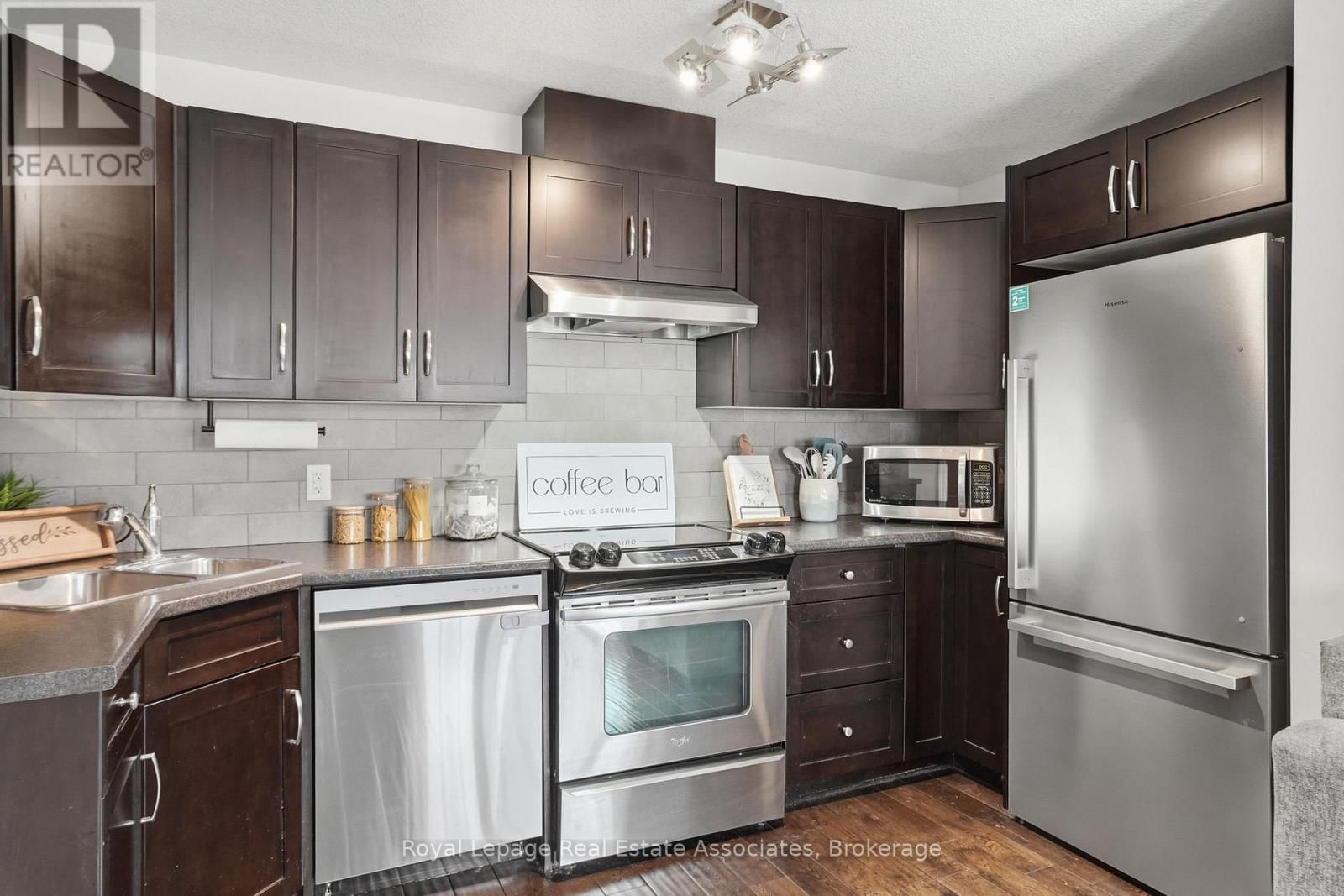 16 - 275 OLD HURON ROAD Image 18