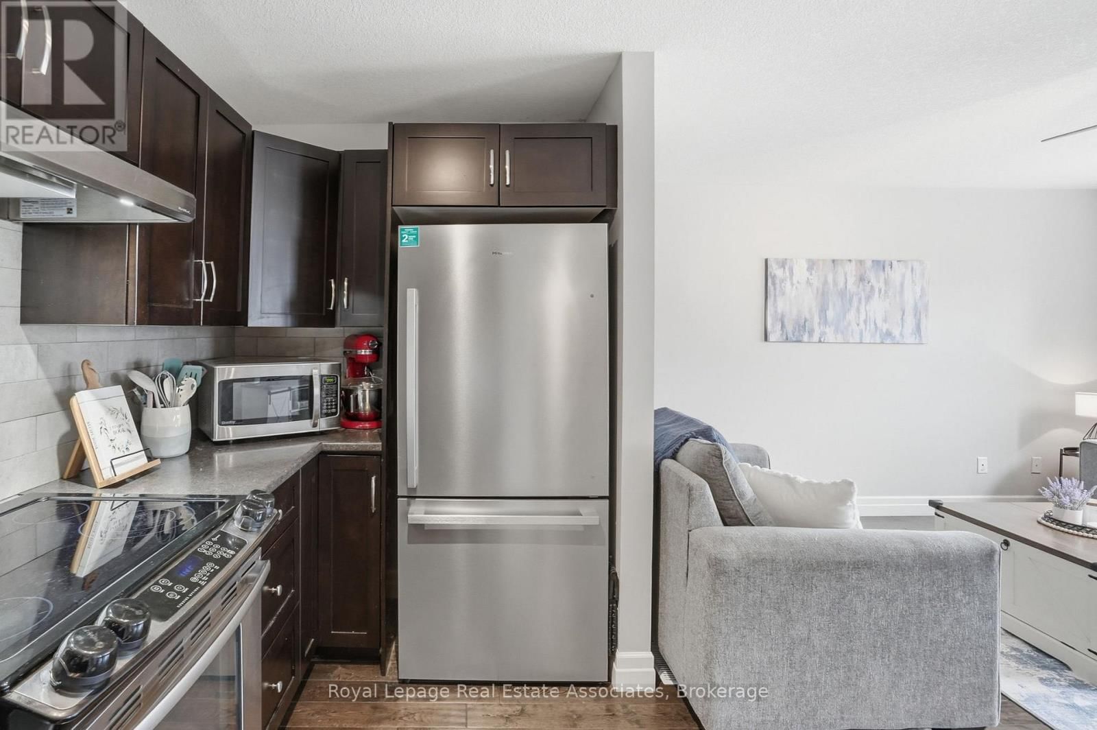 16 - 275 OLD HURON ROAD Image 21