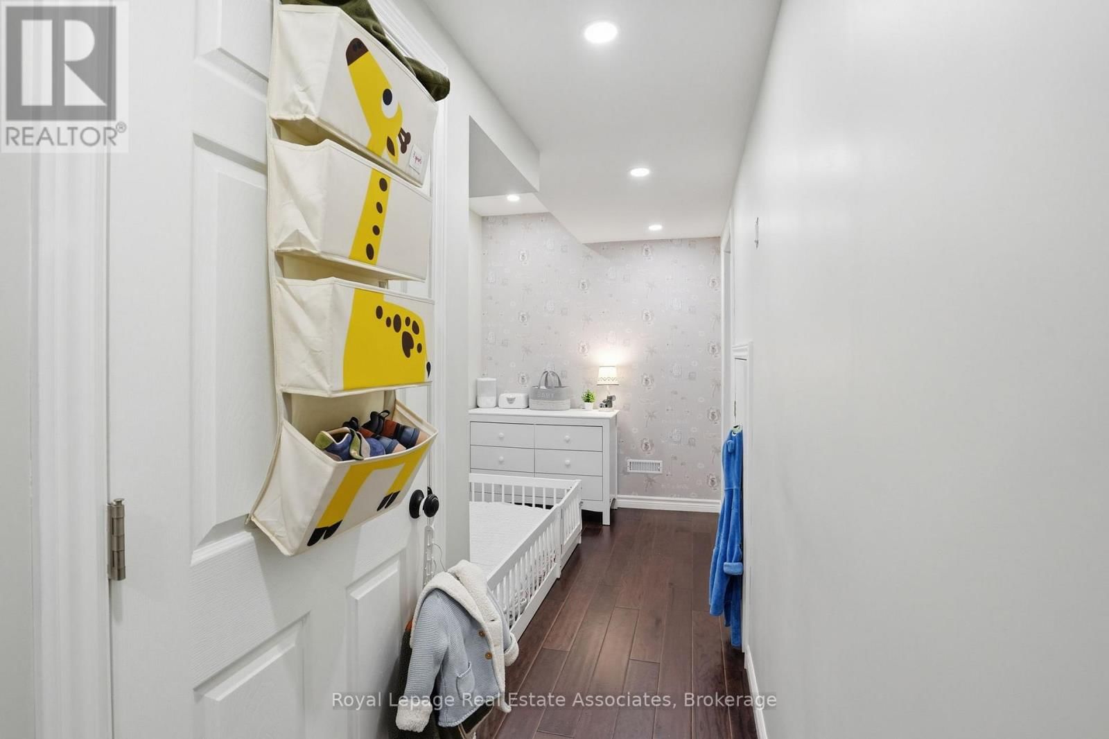 16 - 275 OLD HURON ROAD Image 25