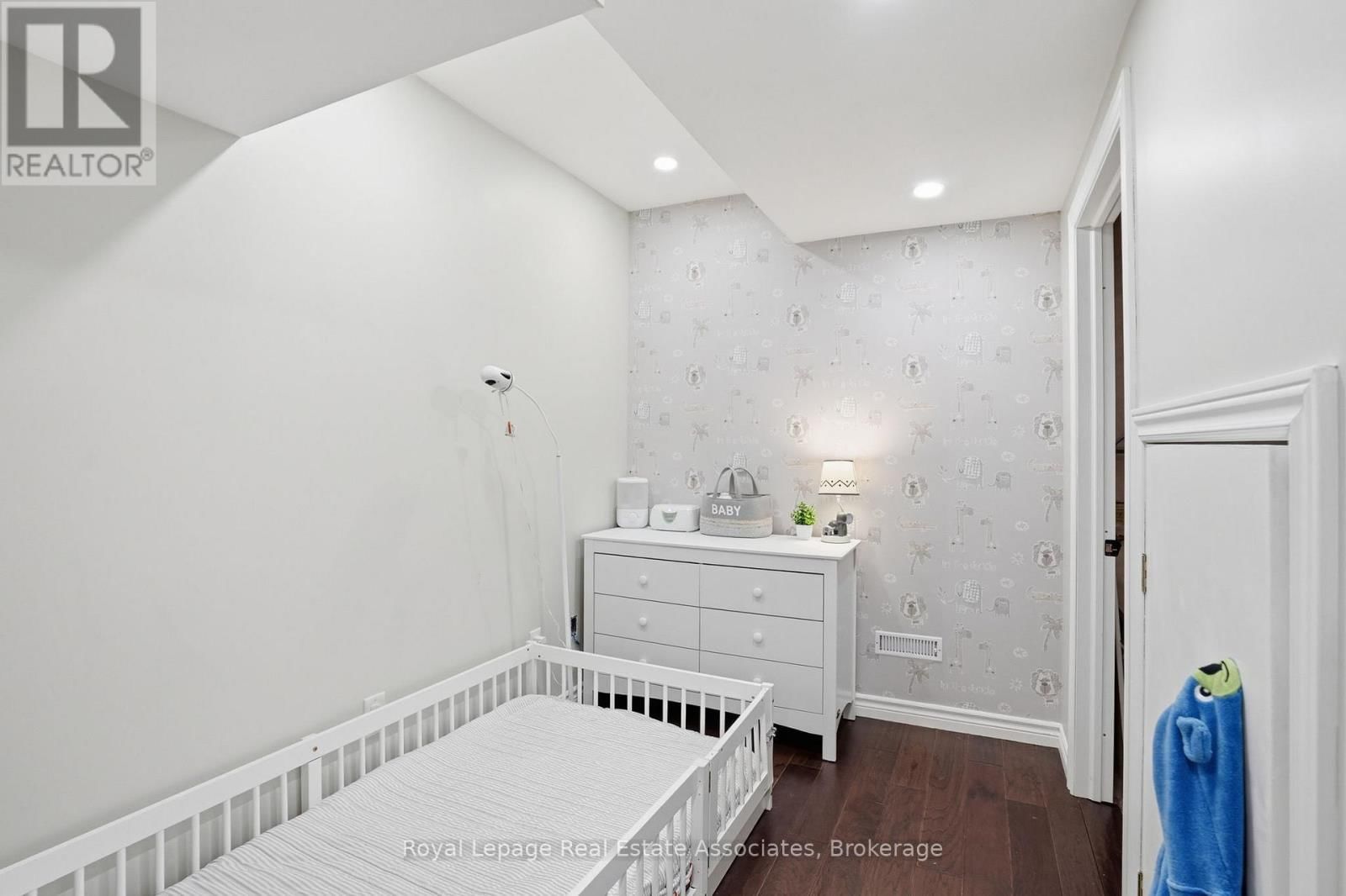 16 - 275 OLD HURON ROAD Image 26