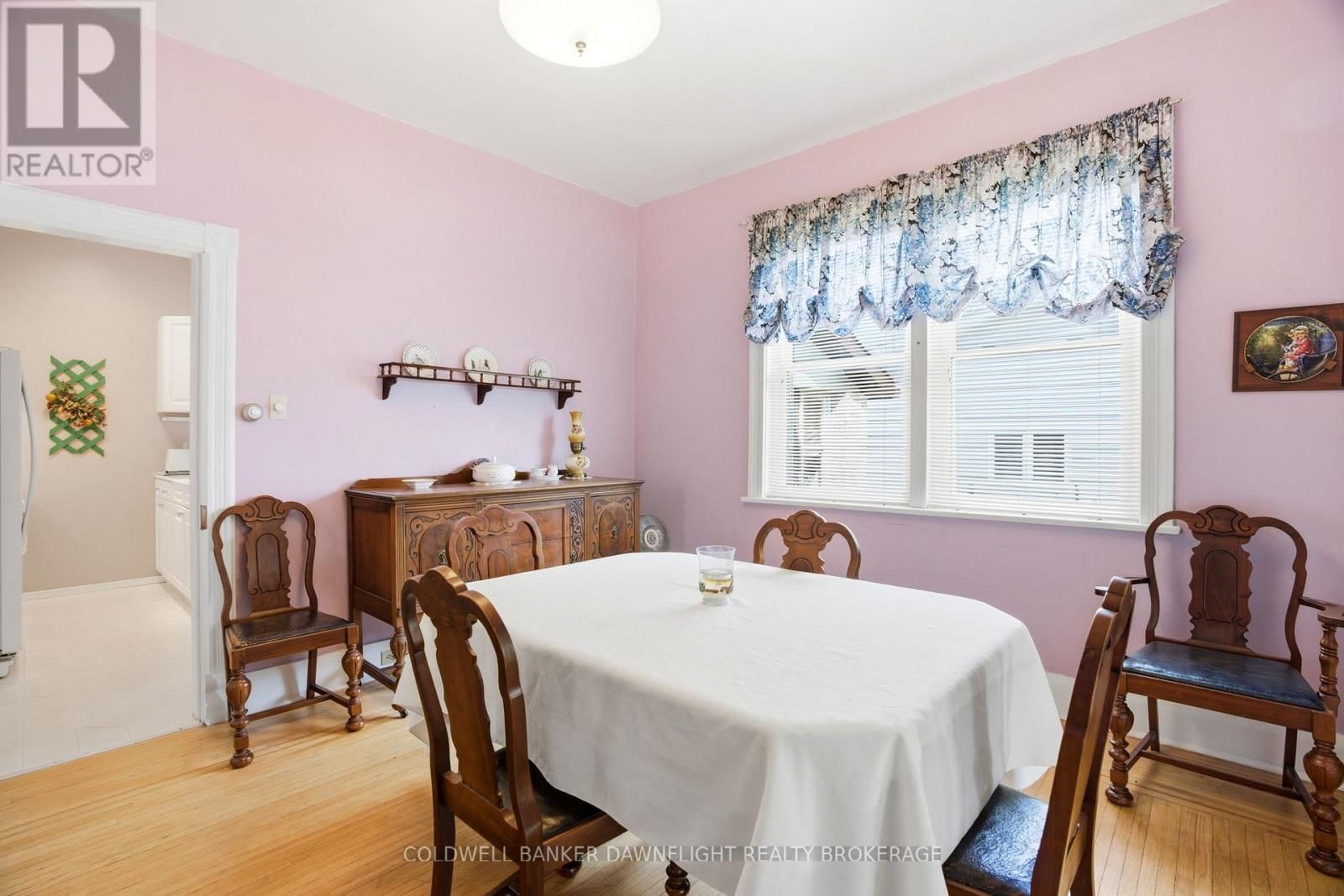 80 SANDERS STREET WEST Image 11