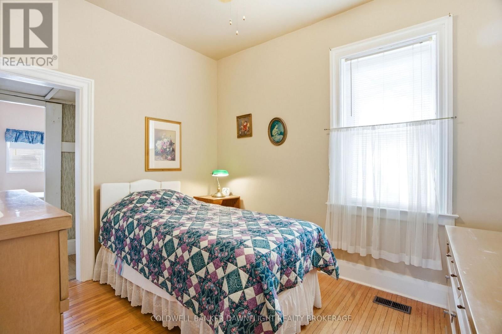 80 SANDERS STREET WEST Image 18