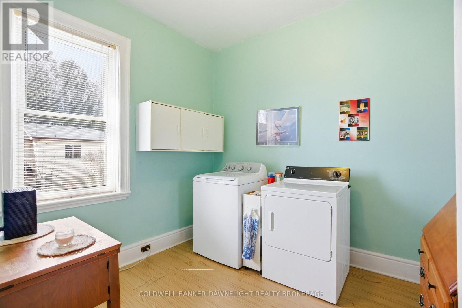 80 SANDERS STREET WEST Image 24