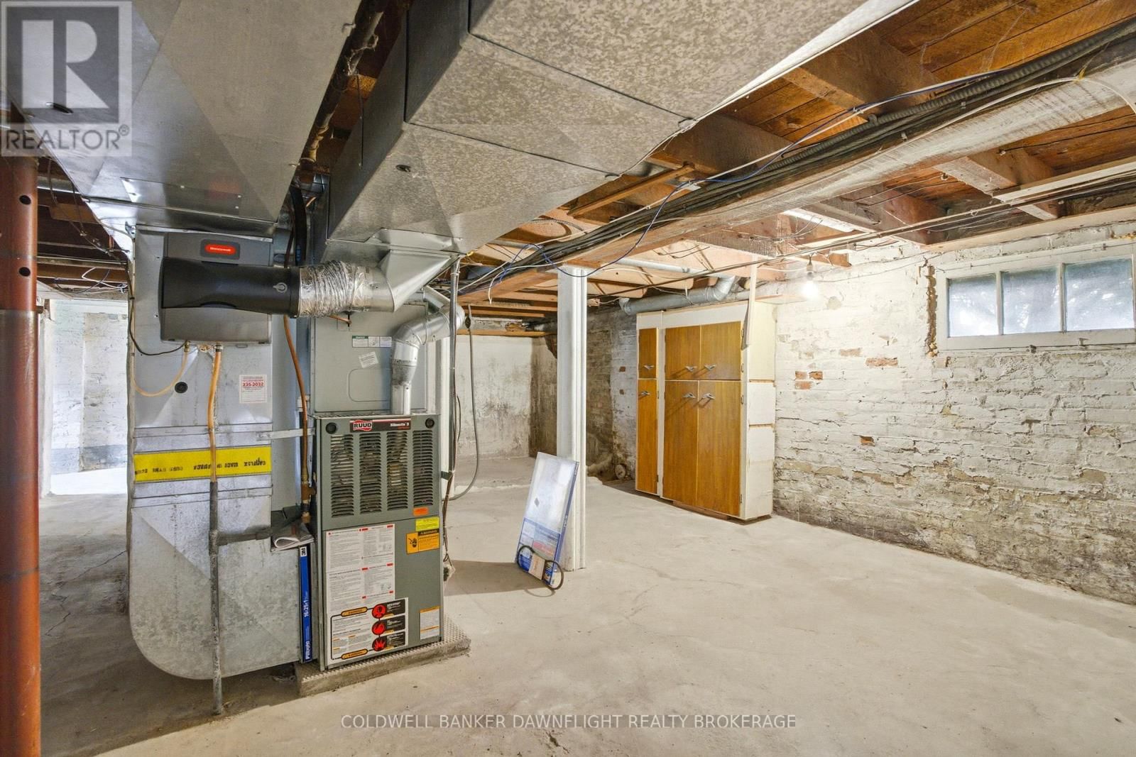 80 SANDERS STREET WEST Image 30