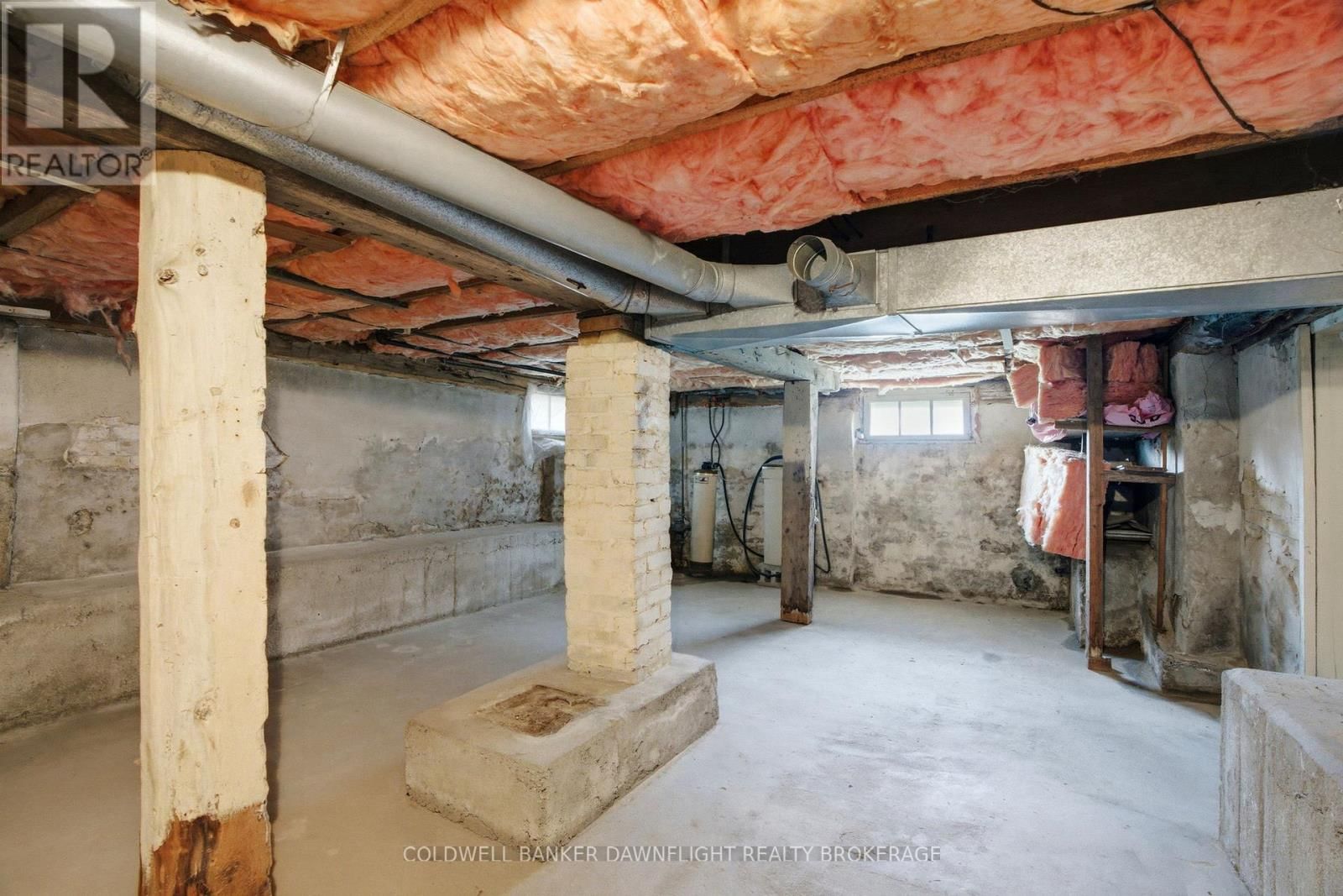 80 SANDERS STREET WEST Image 32