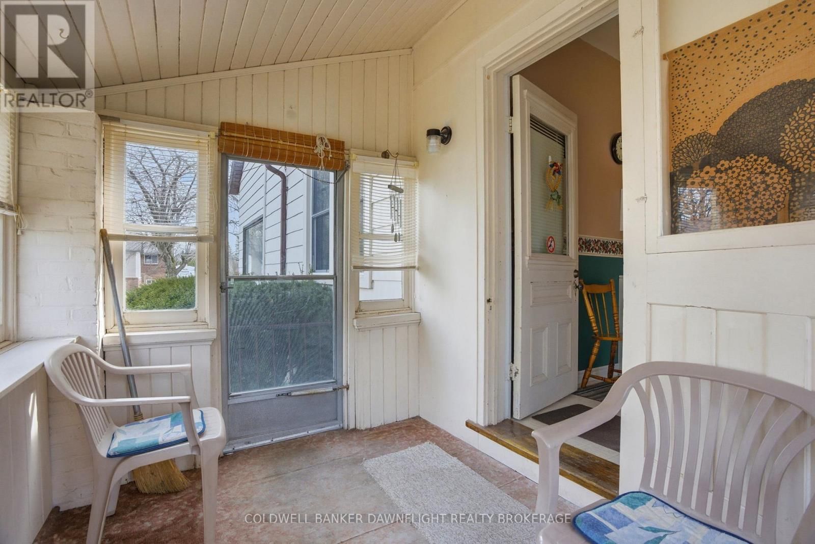 80 SANDERS STREET WEST Image 33