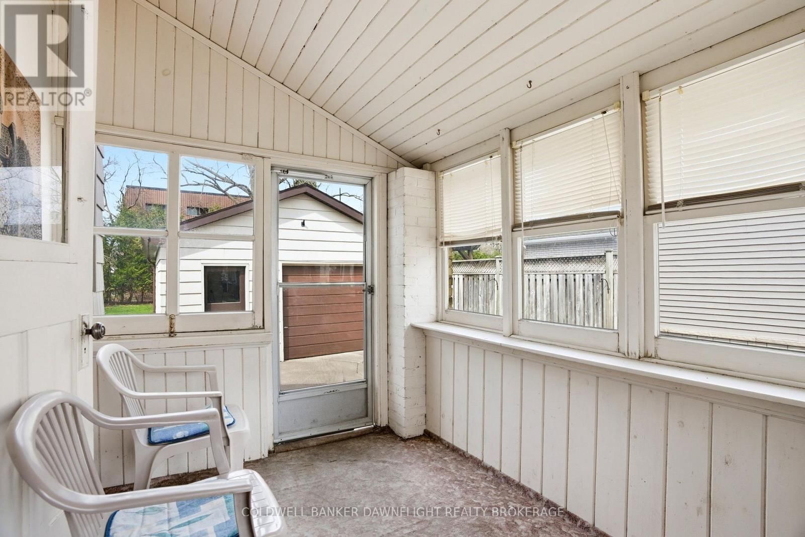 80 SANDERS STREET WEST Image 34